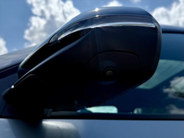 new 2025 Chevrolet Traverse car
