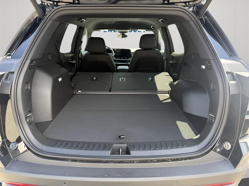 used 2026 Chevrolet Equinox car, priced at $30,295