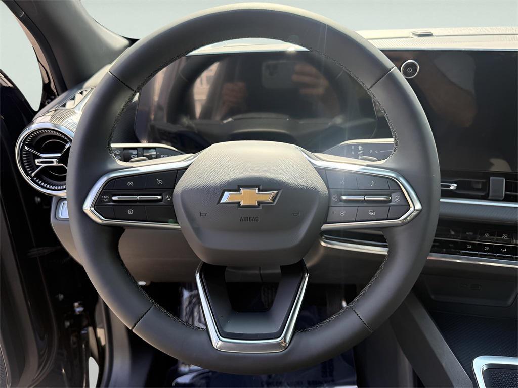 used 2026 Chevrolet Equinox car, priced at $30,295