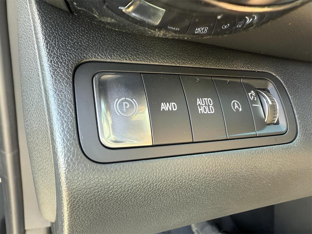 used 2026 Chevrolet Equinox car, priced at $30,295
