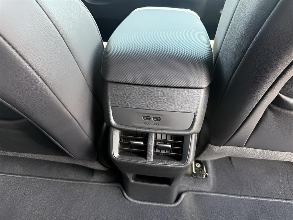 used 2026 Chevrolet Equinox car, priced at $30,295