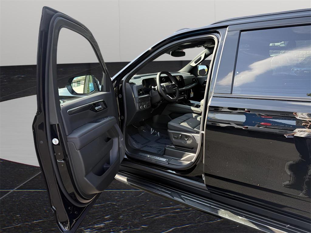new 2026 Chevrolet Suburban car, priced at $81,815