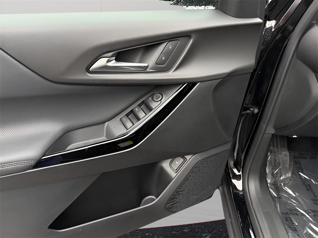 new 2026 Chevrolet Equinox car, priced at $29,675