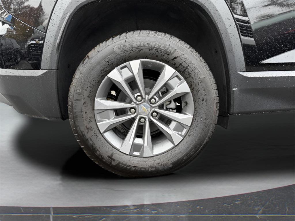 new 2026 Chevrolet Equinox car, priced at $29,675