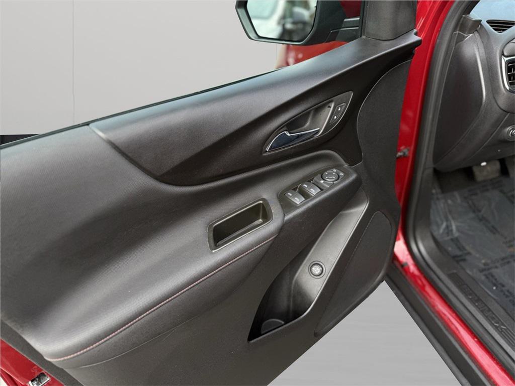 used 2023 Chevrolet Equinox car, priced at $23,295