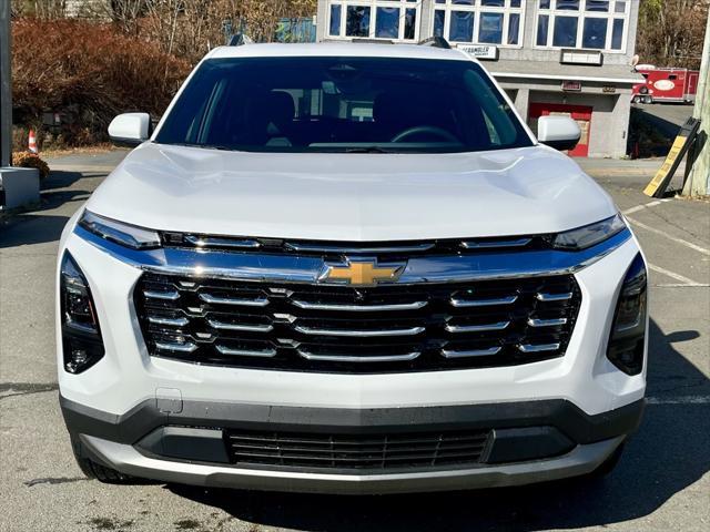 new 2025 Chevrolet Equinox car, priced at $30,904