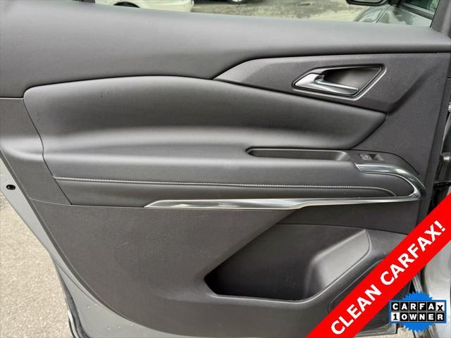 used 2024 Chevrolet Traverse car, priced at $38,495
