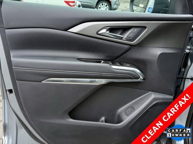 used 2024 Chevrolet Traverse car, priced at $38,495