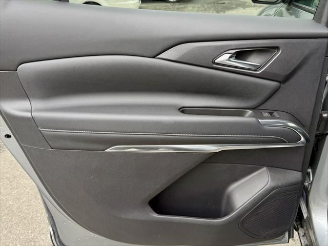 used 2024 Chevrolet Traverse car, priced at $41,395