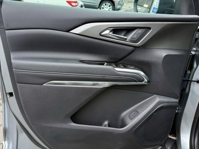 used 2024 Chevrolet Traverse car, priced at $41,395