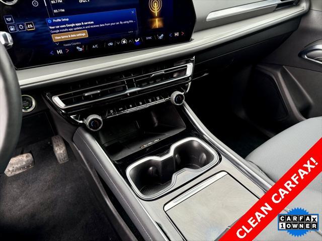 used 2024 Chevrolet Traverse car, priced at $38,495
