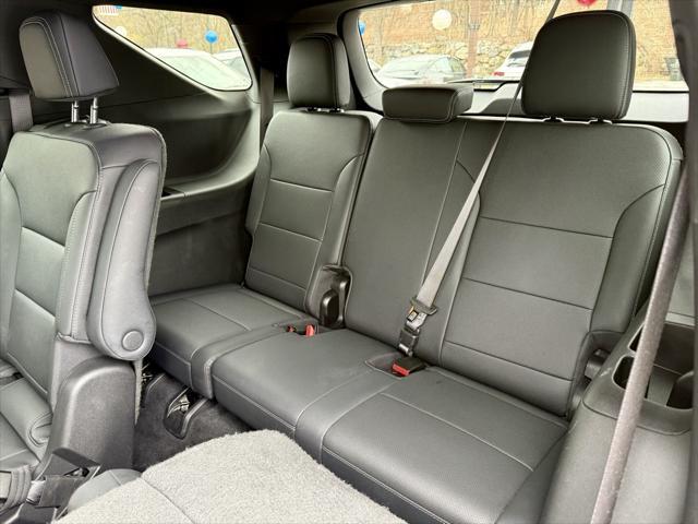 used 2024 Chevrolet Traverse car, priced at $41,395