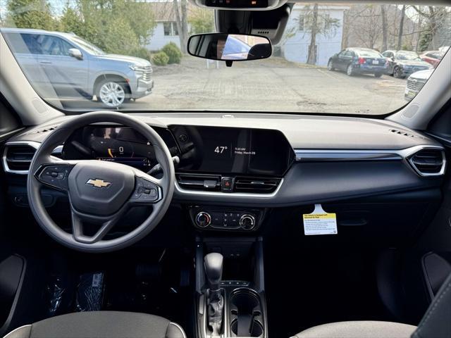 new 2025 Chevrolet TrailBlazer car, priced at $25,215