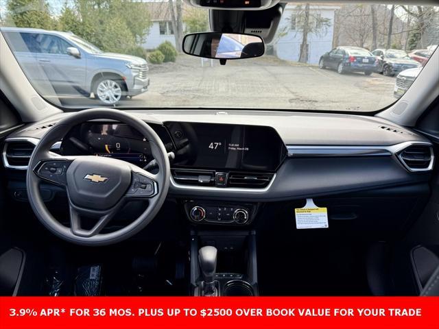 new 2025 Chevrolet TrailBlazer car, priced at $25,663