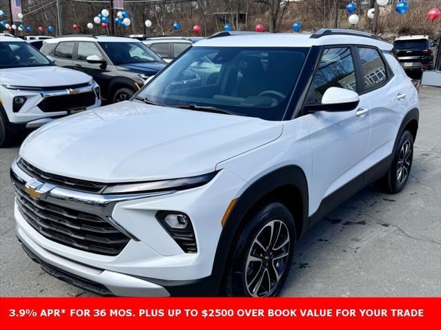 new 2025 Chevrolet TrailBlazer car, priced at $25,663