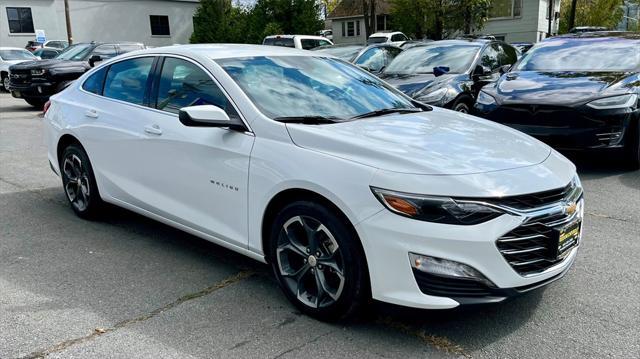 new 2025 Chevrolet Malibu car, priced at $28,258