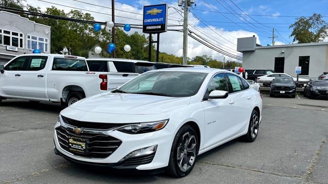 new 2025 Chevrolet Malibu car, priced at $28,258