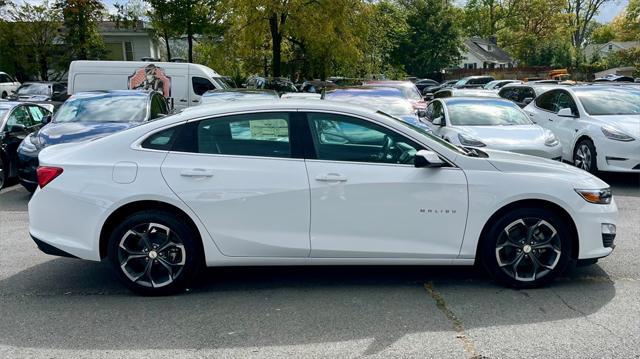 new 2025 Chevrolet Malibu car, priced at $28,258