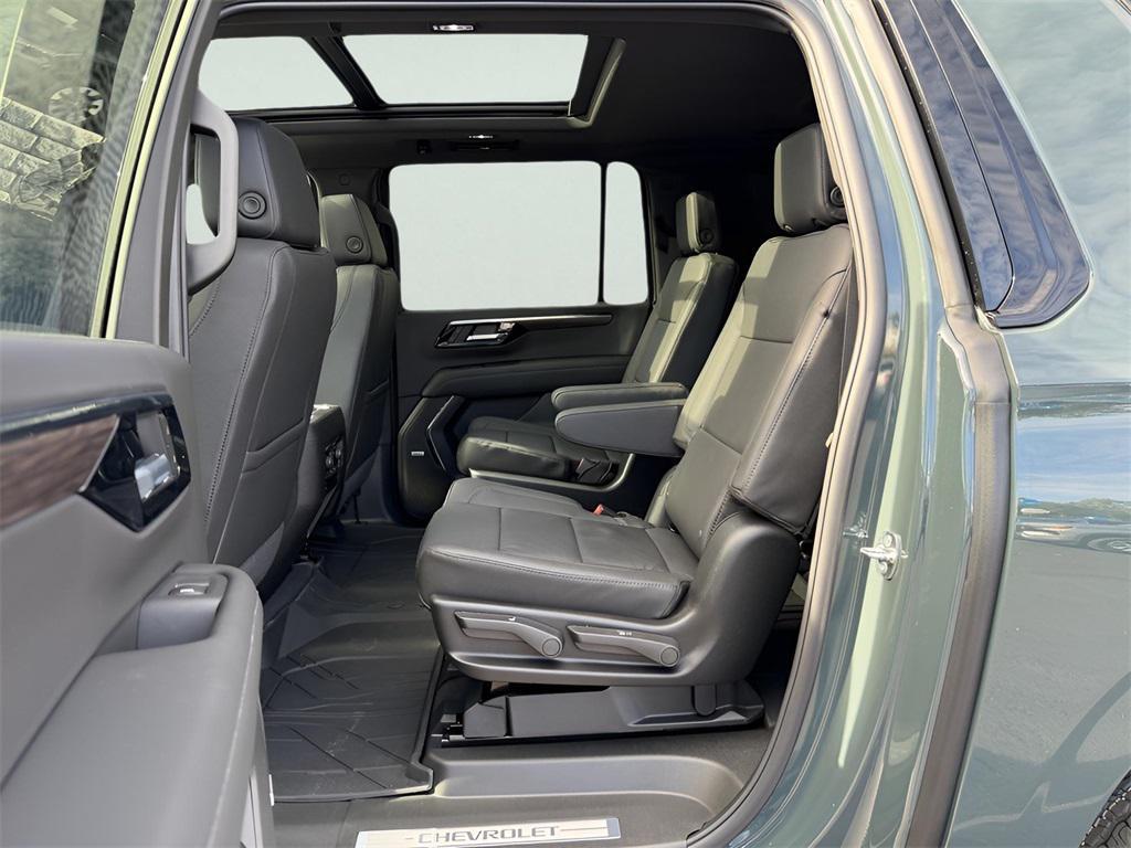 new 2026 Chevrolet Suburban car, priced at $79,625