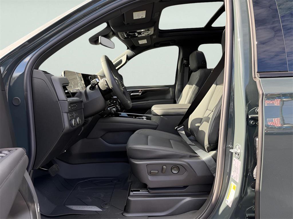 new 2026 Chevrolet Suburban car, priced at $79,625