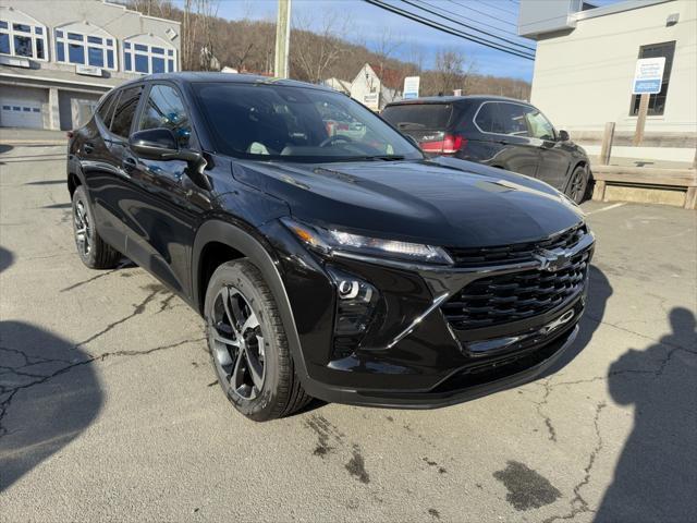 new 2025 Chevrolet Trax car, priced at $23,541