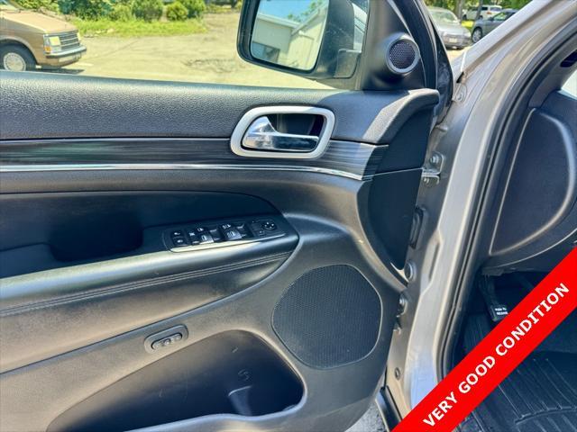 used 2020 Jeep Grand Cherokee car, priced at $17,995