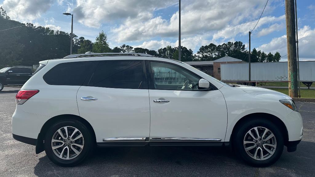 used 2014 Nissan Pathfinder car, priced at $11,900