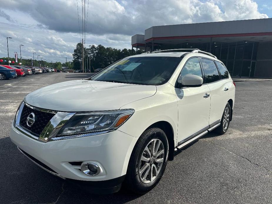 used 2014 Nissan Pathfinder car, priced at $11,900