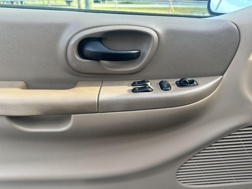 used 2000 Ford F-150 car, priced at $6,990