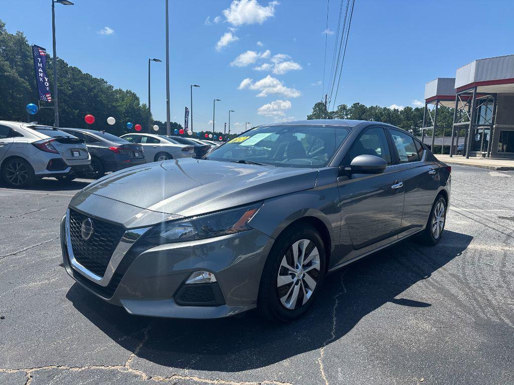 used 2022 Nissan Altima car, priced at $10,900