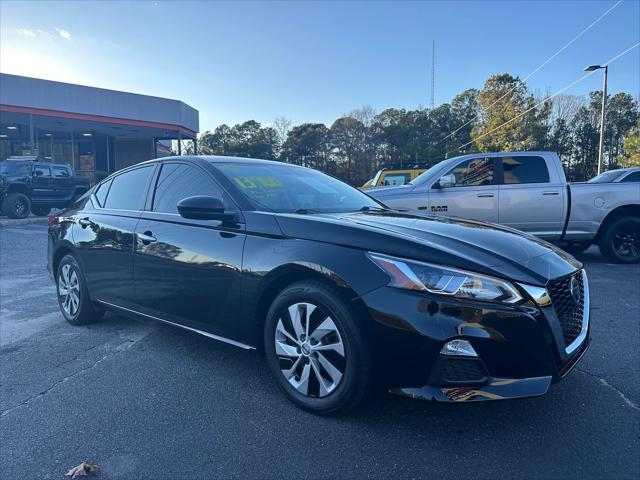 used 2020 Nissan Altima car, priced at $13,900