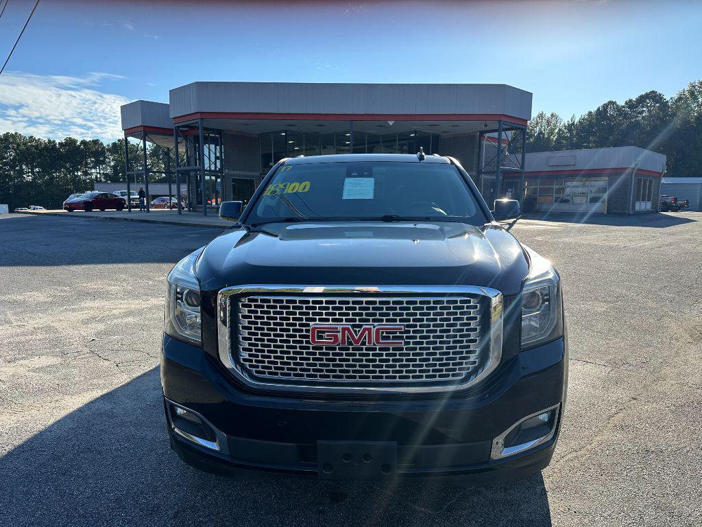 used 2017 GMC Yukon XL car, priced at $18,900