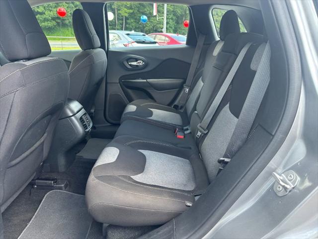 used 2016 Jeep Cherokee car, priced at $6,990
