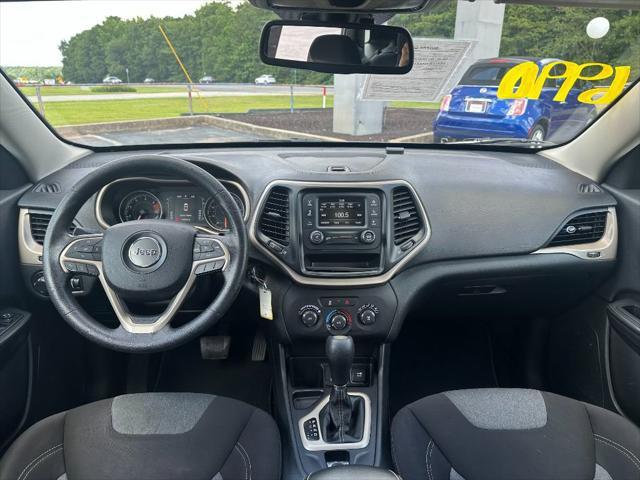 used 2016 Jeep Cherokee car, priced at $6,990