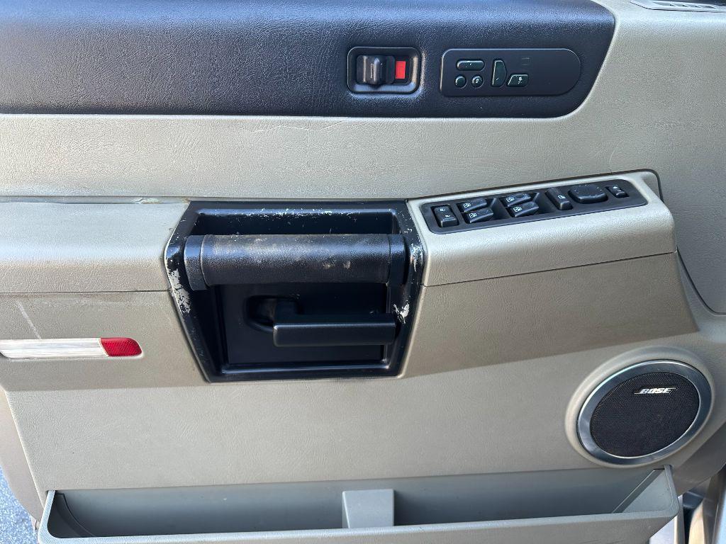 used 2003 Hummer H2 car, priced at $7,990