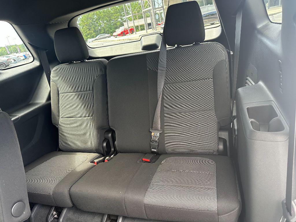 used 2022 Chevrolet Traverse car, priced at $12,900