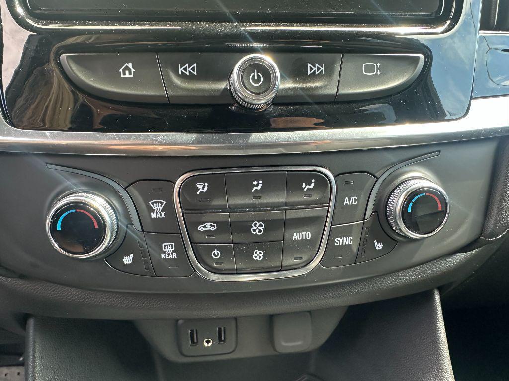 used 2022 Chevrolet Traverse car, priced at $12,900