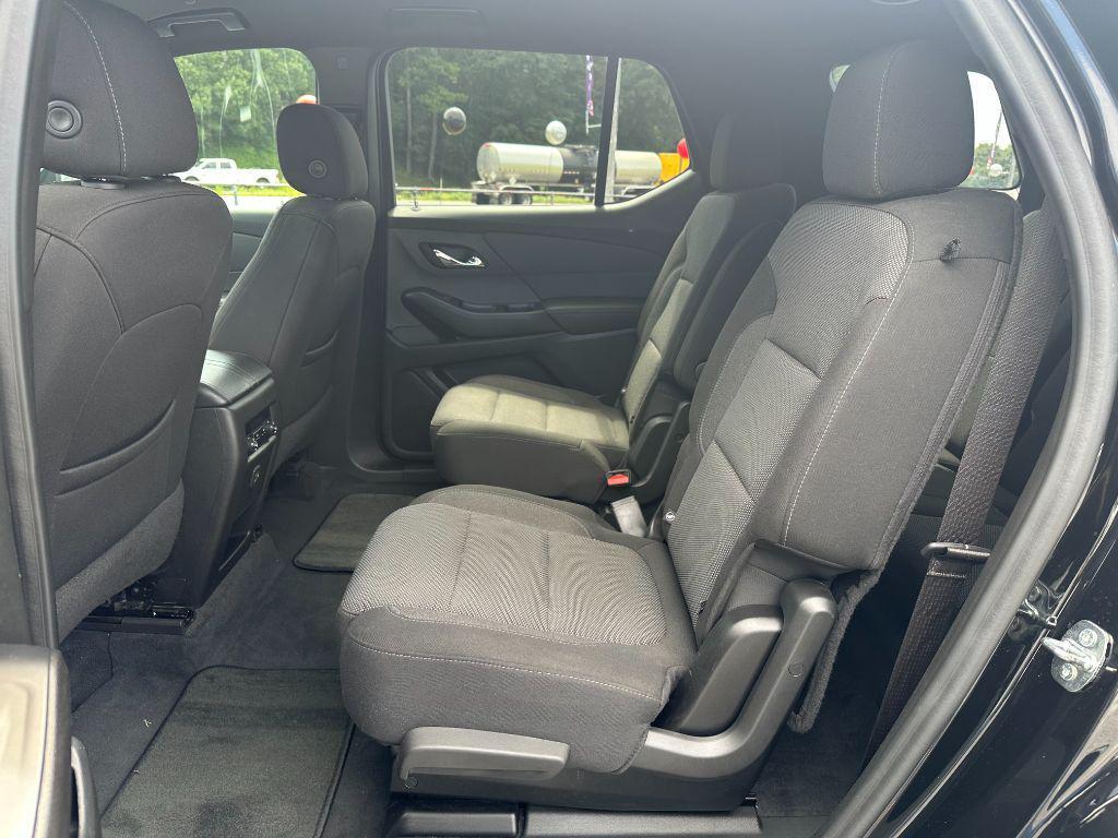 used 2022 Chevrolet Traverse car, priced at $12,900