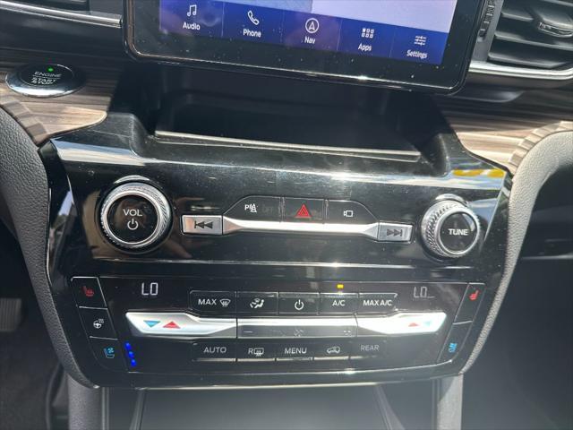used 2021 Ford Explorer car, priced at $20,900