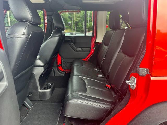 used 2015 Jeep Wrangler Unlimited car, priced at $18,900