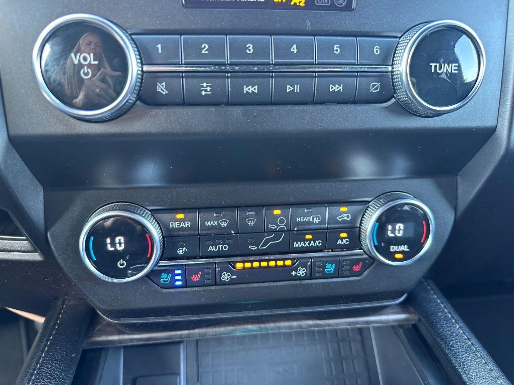 used 2020 Ford Expedition Max car, priced at $15,900