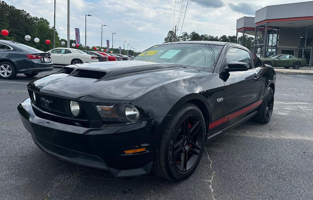 used 2011 Ford Mustang car