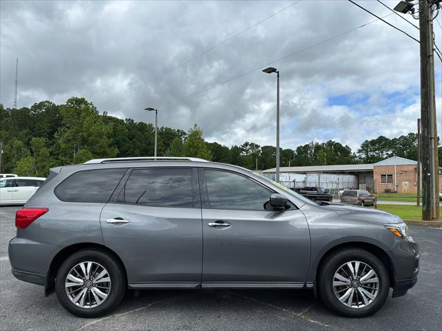 used 2018 Nissan Pathfinder car