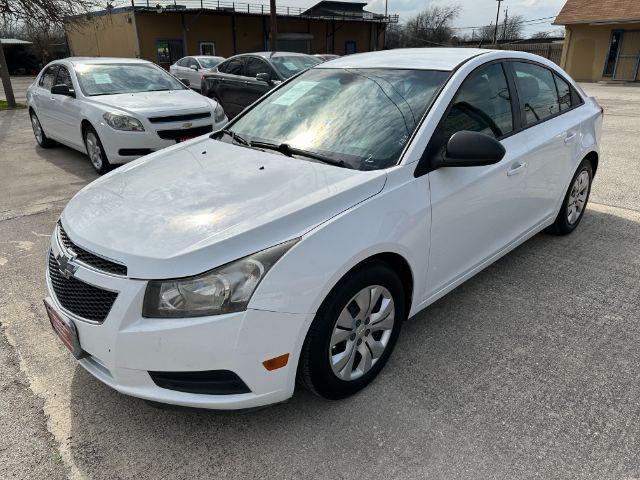 used 2014 Chevrolet Cruze car, priced at $8,995