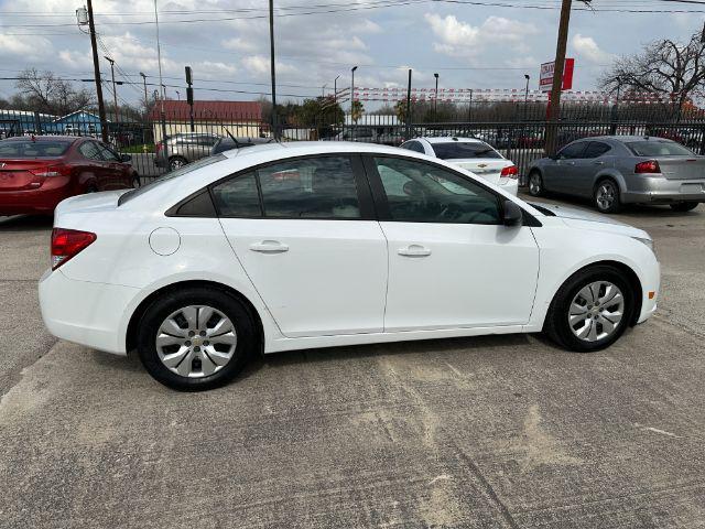 used 2014 Chevrolet Cruze car, priced at $8,995