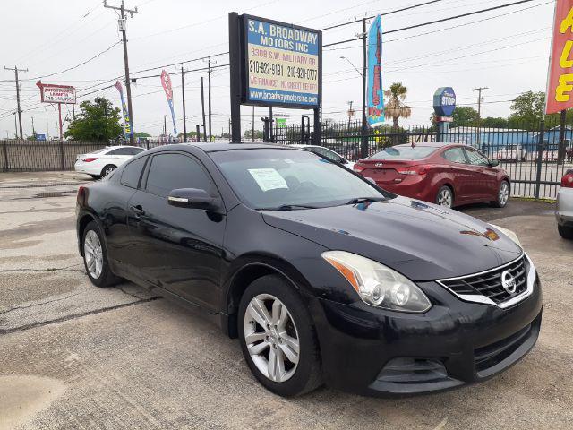 used 2013 Nissan Altima car, priced at $10,900