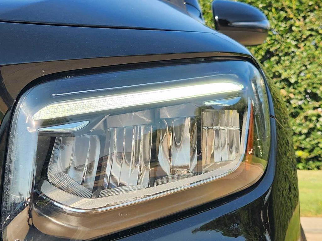 used 2025 Mercedes-Benz GLB 250 car, priced at $36,980