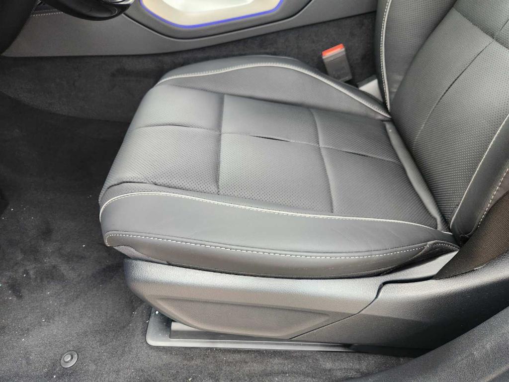 new 2025 Mercedes-Benz GLS 580 car, priced at $125,770