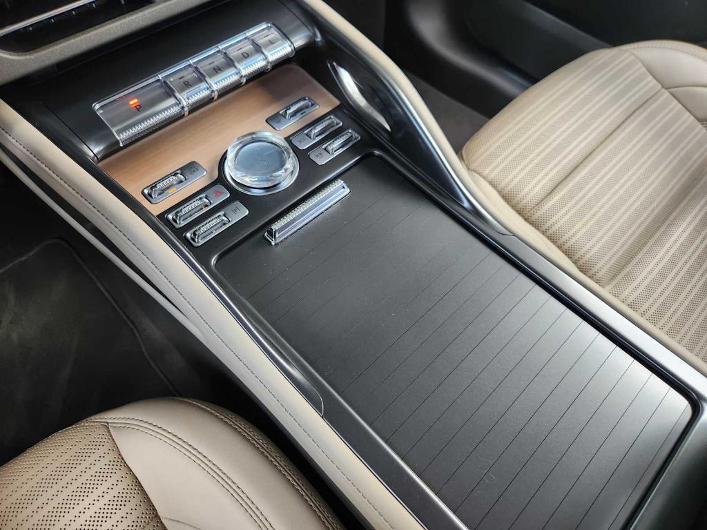 used 2024 Lincoln Nautilus car, priced at $53,990