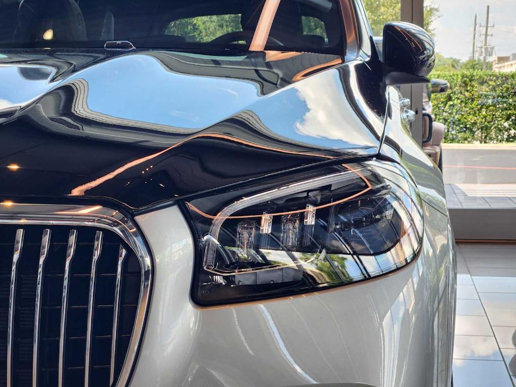new 2025 Mercedes-Benz Maybach GLS 600 car, priced at $207,300